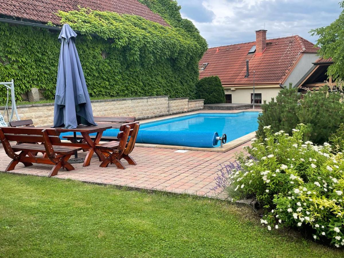 Penzion Kovarna Bukvice Luaran gambar